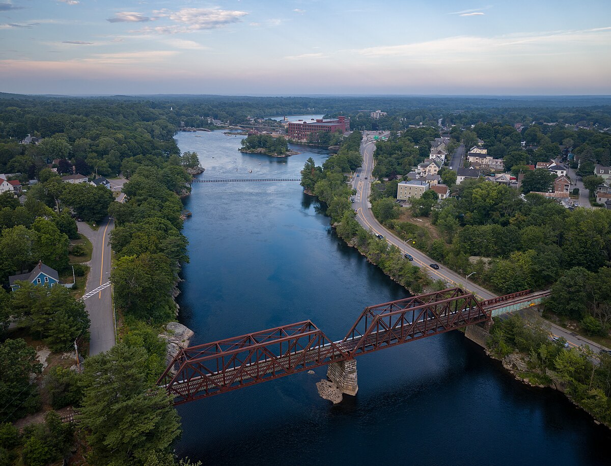 Maine Internet Providers Compared: Spectrum, Fidium, GWI, Consolidated, and Starlink in 2026